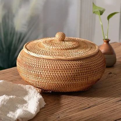 Round rattan box with lid Hedgehog Decor