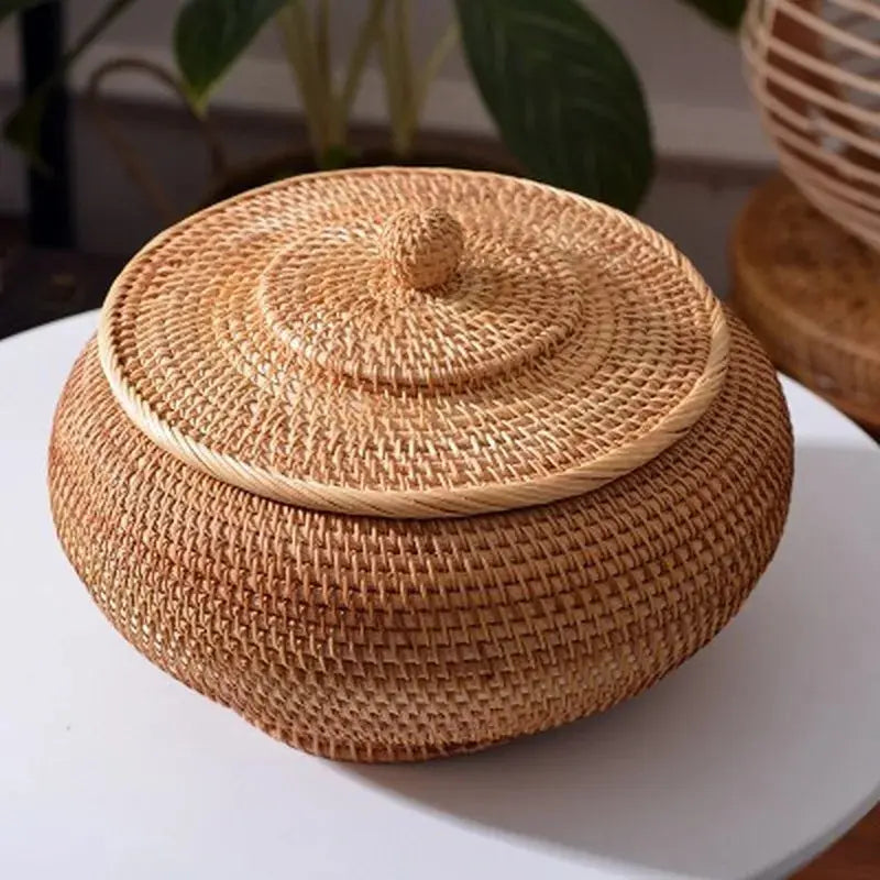 Round rattan box with lid Hedgehog Decor