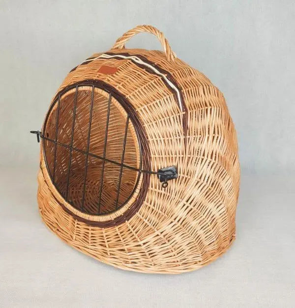 Wicker cat carrier in NATURAL color Hedgehog Decor